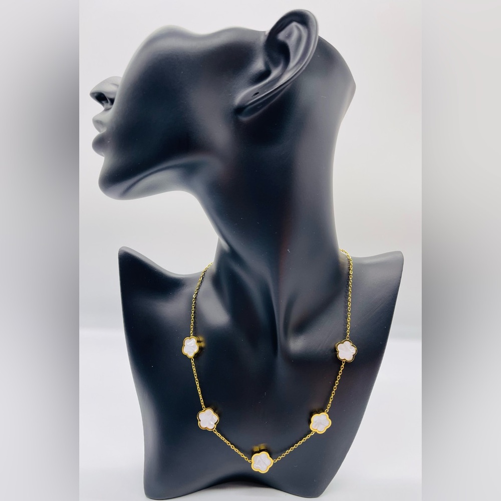 Double sided white/golden clover necklace, 18k gold plated.